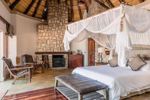 Shumbalala Game Lodge Shumbalala Game Lodge