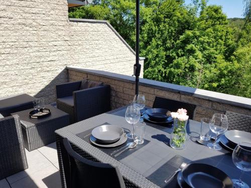 TERRASSES DE MALMEDY DUPLEX LE BONHEUR DES ARDENNES - 432 - With Airco in Malmedy