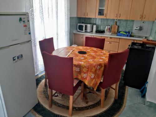 Two-Bedroom Apartment image 8