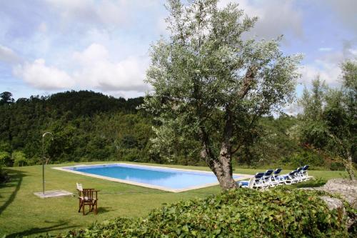 Swimming pool, Quinta da Pousadela - Agroturismo in Amarante