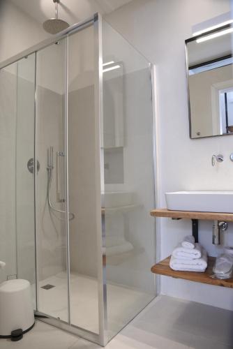 Blanco Rooms Mykonos - image 2