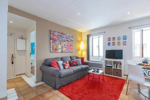8 CONDAMINE - Stylish in Old Town - 2 pièces - 300m de la mer, Ницца