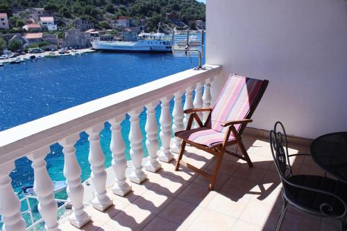 Apartman Riva in Zirje