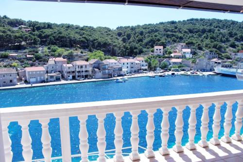 Apartman Riva in Zirje