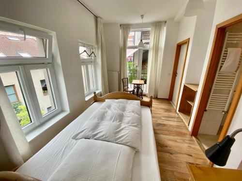 Family Lorenz & Coffee House - image 4