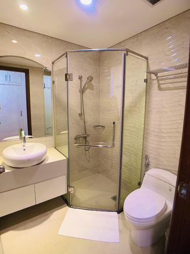 VINHOMES CENTRAL PARK, Luxury design and gold view !
