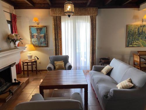  Casa Rural La Alcornocosa in El Castillo de las Guardas