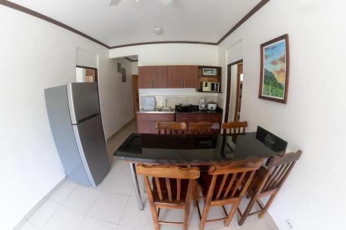 Kitchen, Hotel Arenas en Punta Leona in Herradura