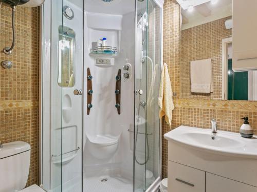 浴室, Holiday Home in Marina near Beaches in 斯普利特-蘇珀塔爾