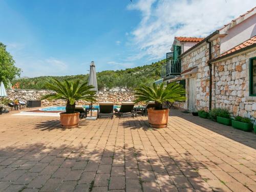 陽台/露台, Holiday Home in Marina near Beaches in 斯普利特-蘇珀塔爾