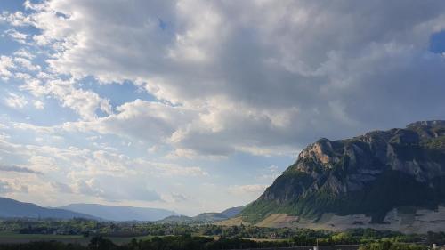 Gîte clair, spacieux et cosy avec vue sur le massif de la Chartreuse