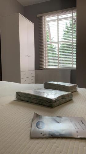 Biscot Rooms, Luton, Bedfordshire