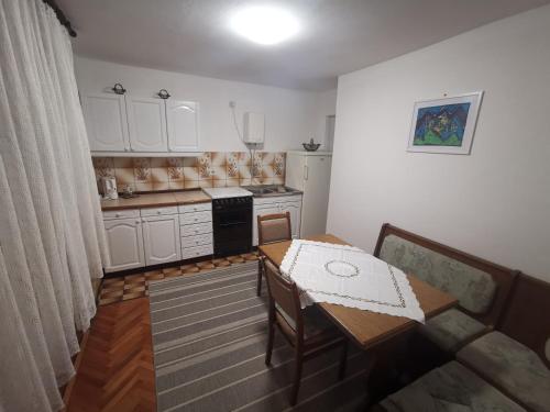  Apartment Dino in Novi Vinodolski