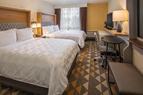 2 double beds