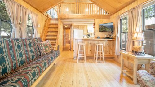 The Cottonwood Cabin #17 - image 4