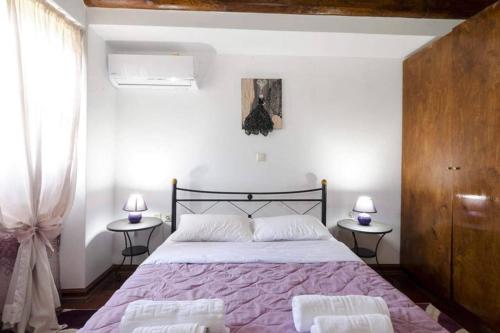 Korina’s wood house