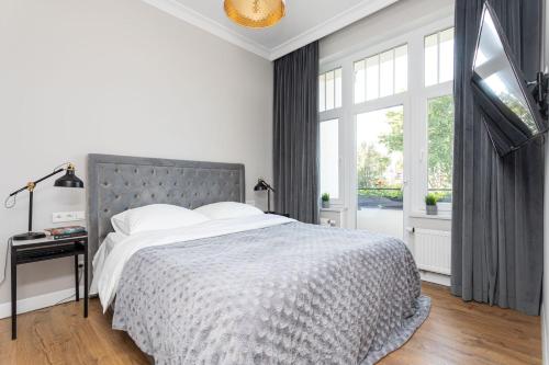 One-Bedroom Apartment with Balcony image 10