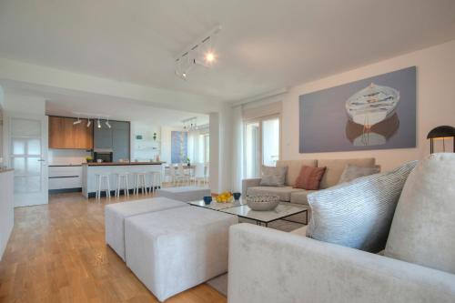 Fontana Seafront Residences