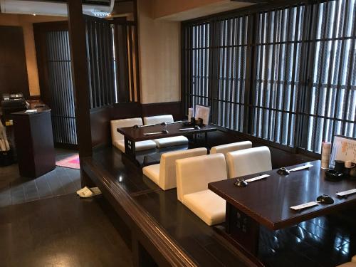 Restaurant, HOTEL OWL in Nippori