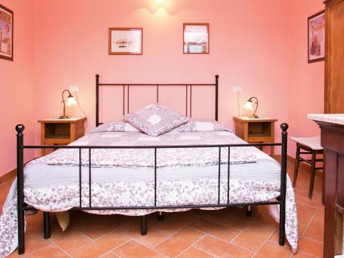 Heritage Mansion in Isola Superiore with Picturesque View - image 10