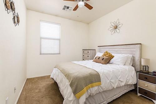 Retreat at San Tan 4BR by Casago - image 9