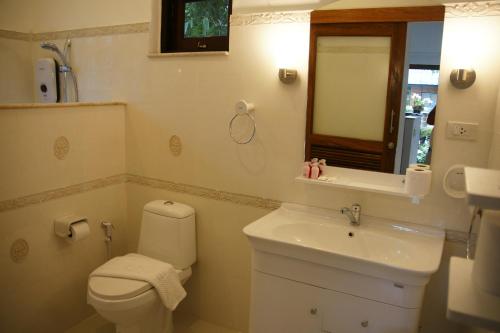 Well-appointed bathrooms