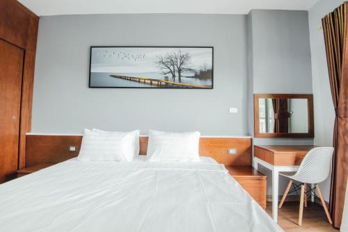 Catba Buffalo Hostel in Cat Ba Island