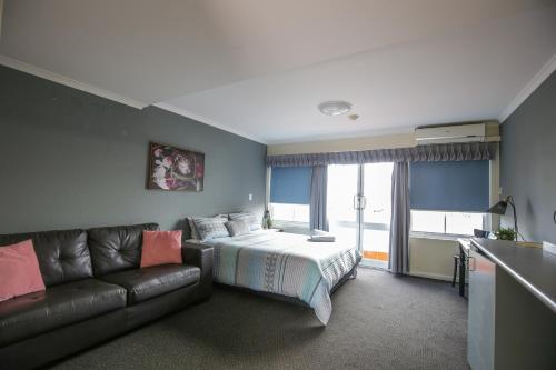 Bayview Hotel Woy Woy
