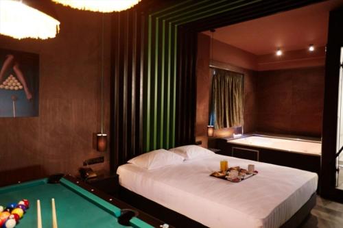 THE CRYSTAL BLUE XAIDARI HOTEL - image 4