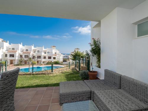  2305 - Luxury villa with sea view and pools in San Roque