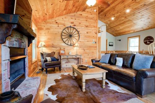 2333 Willow Lane Cabin - image 7