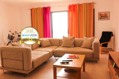 Moradia Vista Mar - by MHM gîte à louer Vila de Porto Santo