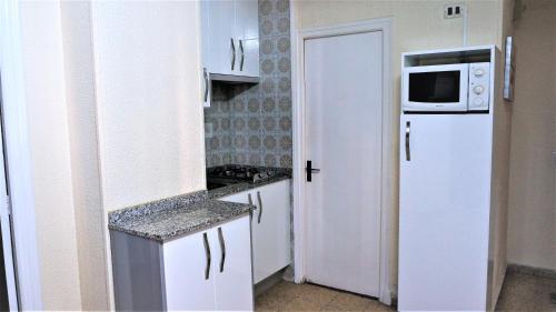 One-Bedroom Apartment image 4