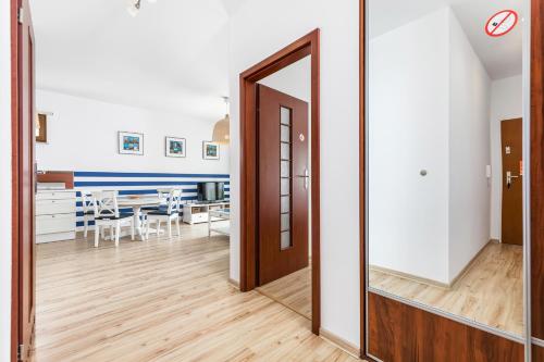 Apartment image 10