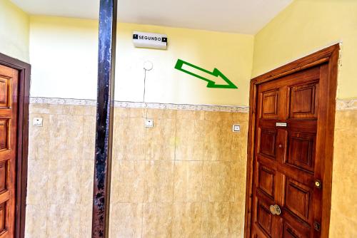  Plaza de Toros 3-Bedroom Apartment with Balcony in El Puerto de Santa María