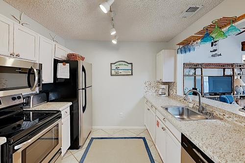 6877 Hwy 361 Home Unit 27 - image 8