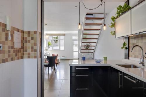 A szálláshely kívülről, Fragata - Sólo Familias (Fragata - Solo Familias) in Fuente del Gallo Beach