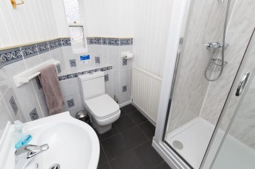 Castle Walk Bed & Breakfast - image 7