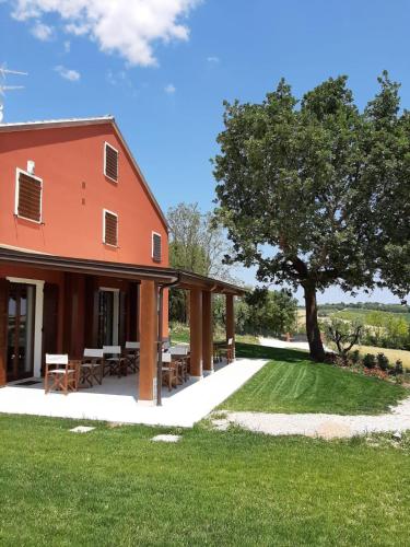 Agriturismo Colle Rosso - Trecastelli