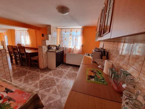 Cabana Popasul Vânătorului (Cabana Popasul Vanatorului) in Arieseni