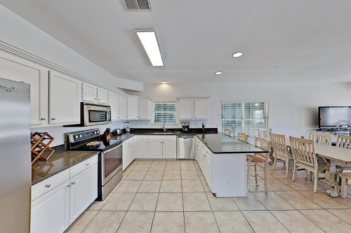 1387 W Lagoon Ave Home - main image