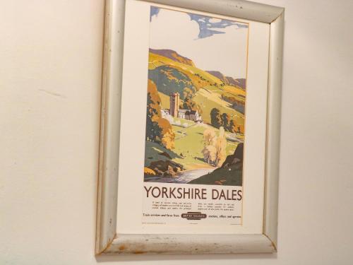 Smithy Cottage - image 12