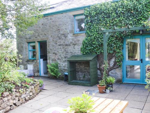 Smithy Cottage - image 6