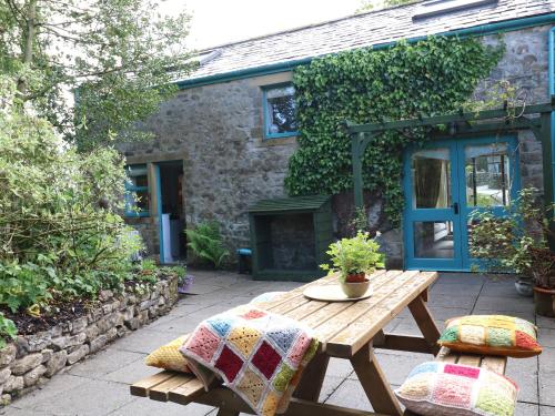 Smithy Cottage - image 3