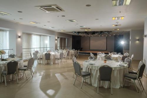 Marins Park Hotel Novosibirsk - image 2