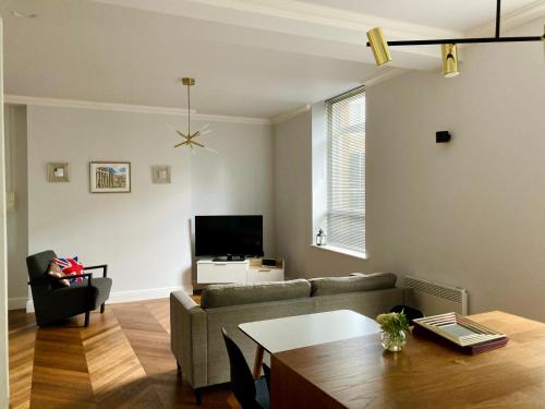 Manchester Central Stylish Contemporary Apartment, Castlefield, Greater Manchester