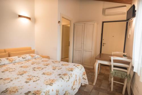 Rosa di Assisi - image 11