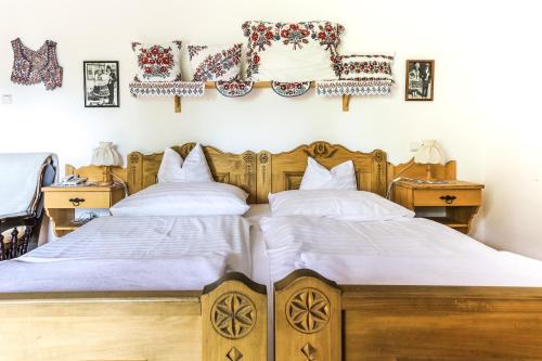 Bagolyvár Hotel - image 14