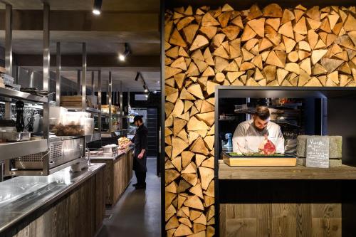 餐飲選擇, Hotel Victoria - Maison Caerdinael in 德比