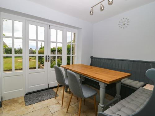 Hall Cottage in Ovington